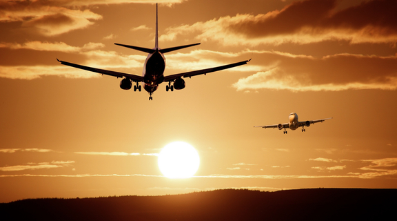 Homepage canva   silhouette of airplanes